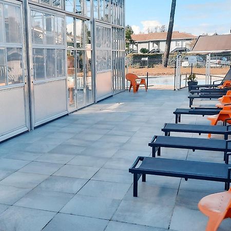 Chez Ced Et Laeti, Appartement Prive Avec Jardin Et Terrasse Dans Residence L'Estuaire Muni D'Une Piscine Couverte Et Aire De Jeu, Linge De Lit Et De Salle D'Eau Ainsi Que Tele, Compris Dans Le Tarif Profitez A Fond De Notre Belle Region Le Verdon-sur-Mer Room photo